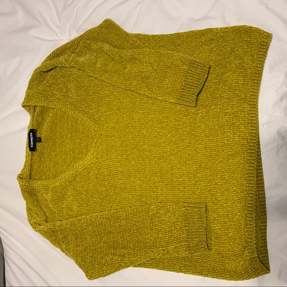 Super cute semi crop sweater - Picture 3 of 3